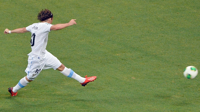 Diego Forlan smashes home for Uruguay