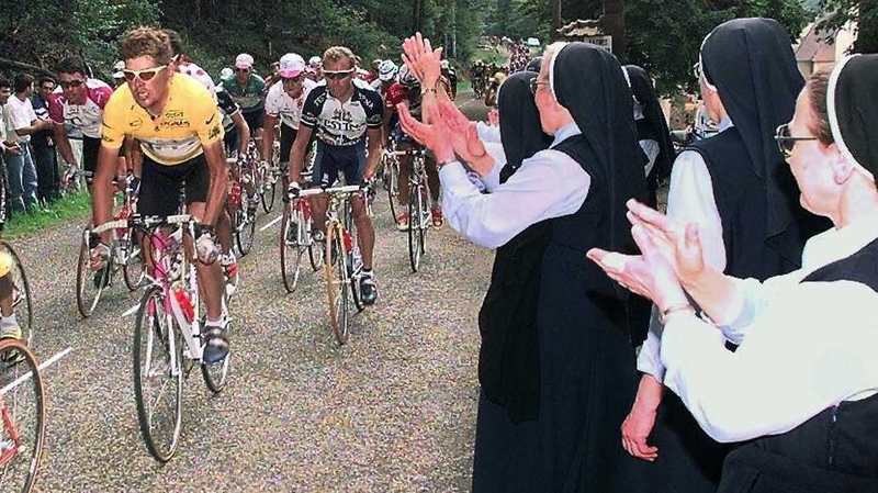 Jan Ullrich (l): 'I am no better than Armstrong, but no worse either'