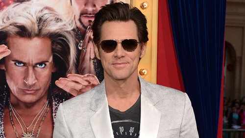 Jim Carrey; Tongue and tounger