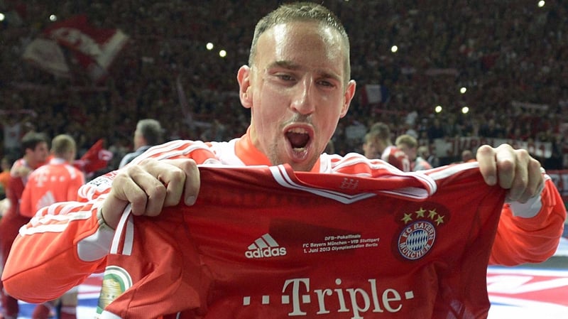 Franck Ribery opts to remain at the Allianz Arena where Pep Guardiola has recently taken over as manager