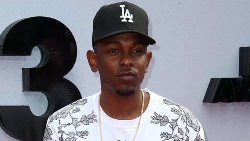 Lemar wins best Male Hip Hop Artist and Best New Artist
