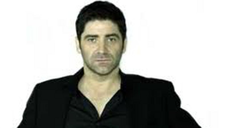 Brian Kennedy marks Joni Mitchell’s 70th birthday in style