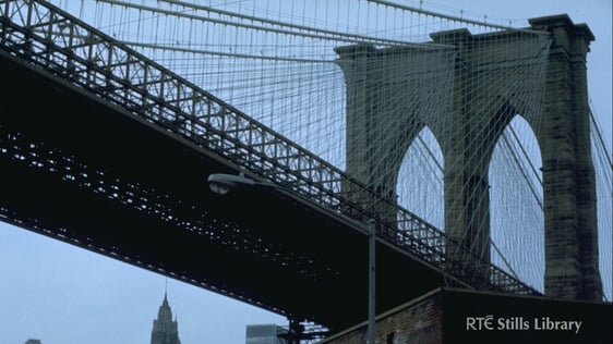 Brooklyn Bridge, New York (1975)