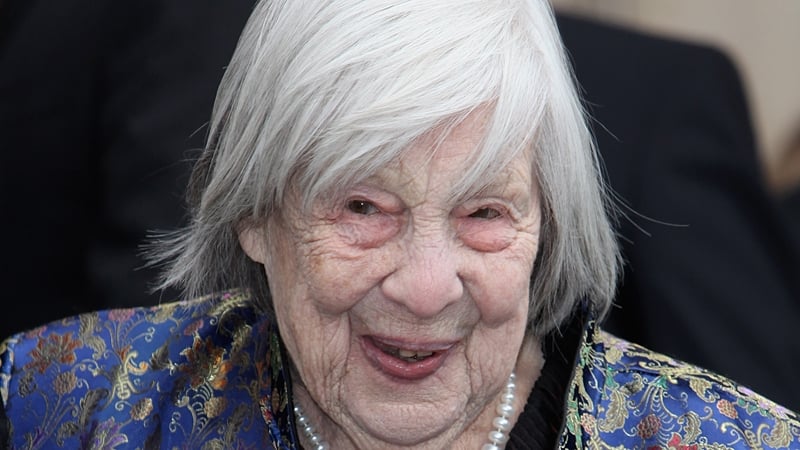 Anna Wing - Appeared in the very first episode of EastEnders in 1985 and went on to star in 232 episodes in total