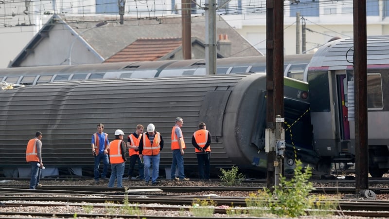 Loose steel plate at points being blamed for train crash