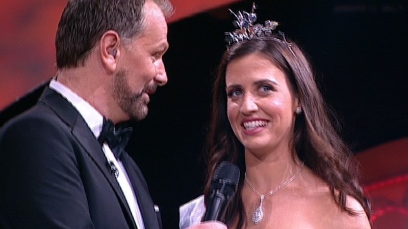 Haley O'Sullivan speaks to host Daithi O Se after she was crowned the winner