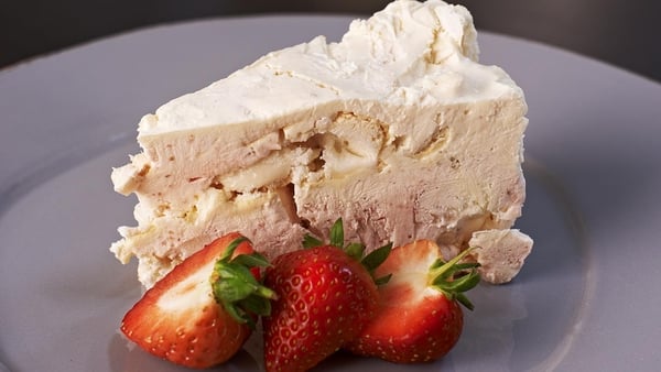 Iced Strawberry Meringue Cake