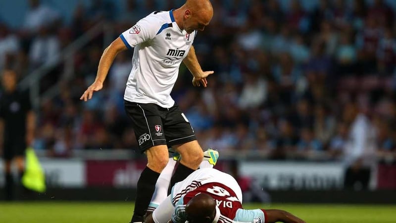 Alou Diarra suffered a serious knee injury against Cheltenham