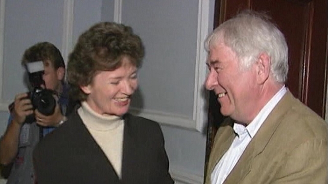 President Mary Robinson congratulates Mr Heaney shortly after the announcement of his Nobel Prize win (Pic: RTÉ Stills Library)