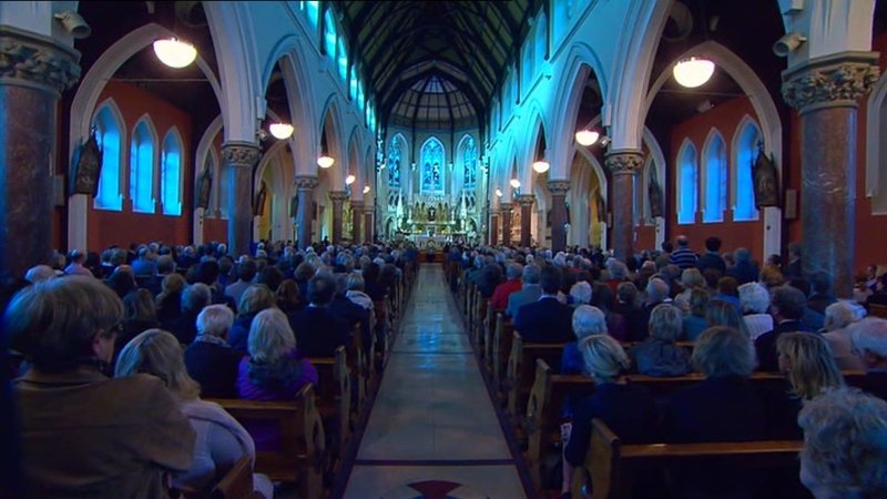 Large crowds attended the removal of poet Seamus Heaney this evening