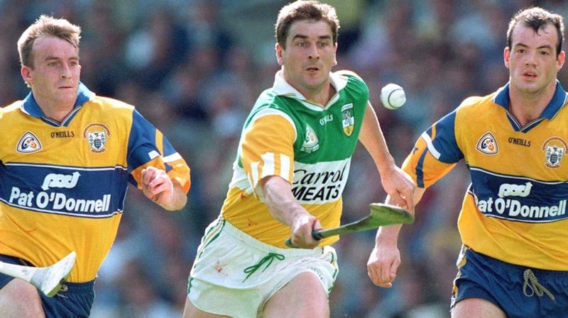 Michael Duignan (centre) in his playing days