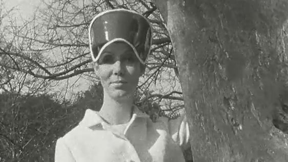 Dublin Fashion (1968) St. Stephen's Green