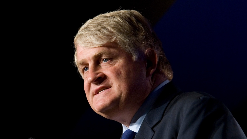 Denis O'Brien is trying to stop RTÉ reporting details of his banking affairs with IBRC