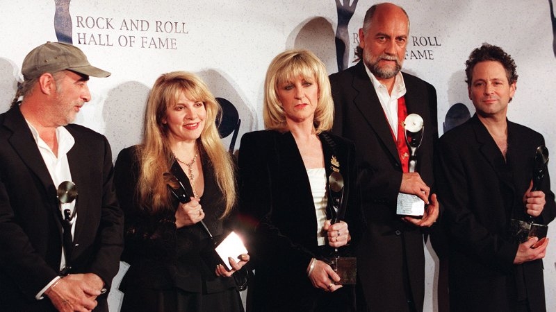 John McVie, Stevie Nicks, Christine McVie, Mick Fleetwood and Lindsey Buckingham together in 1998