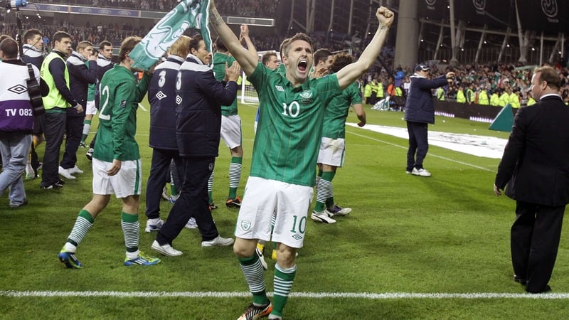 Robbie Keanes believes that Ireland fans should lower their expectations