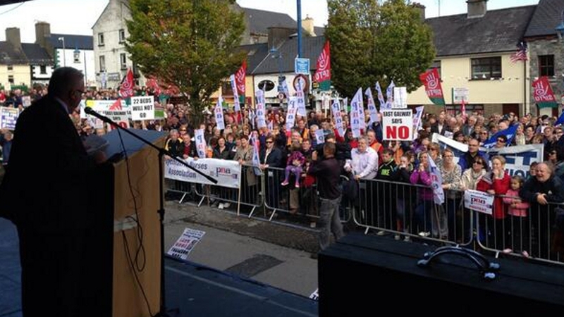 The demonstration was organised by community groups