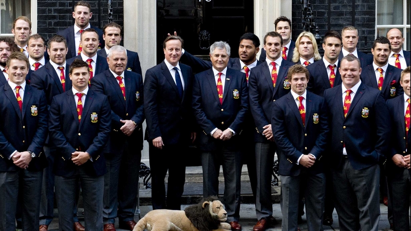 Manu Tuilagi playes the prank on David Cameron outside 10 Downing Street