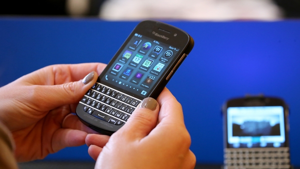 Blackberry's Q3 revenue fell to $793m from $1.19 billion a year earlier