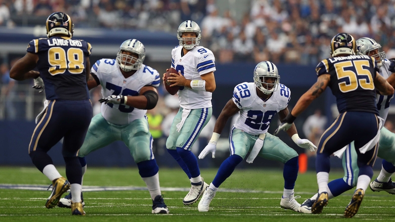 Tony Romo threw three touchdowns as Dallas beat St Louis