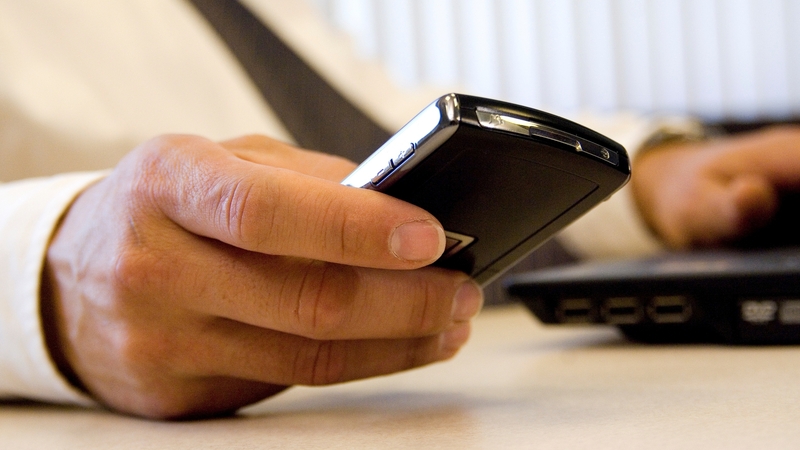 57.2% of all mobile phones are now smartphones