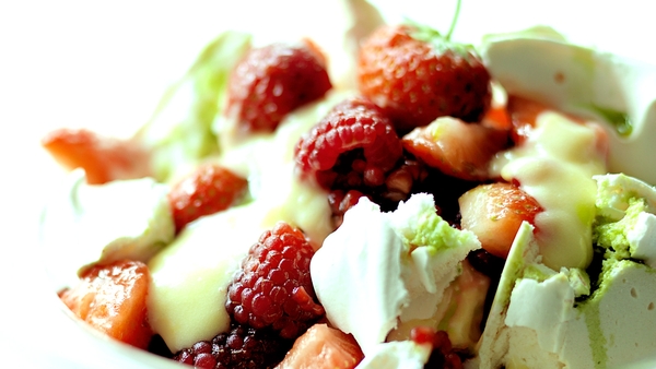 Kinky Eton Mess