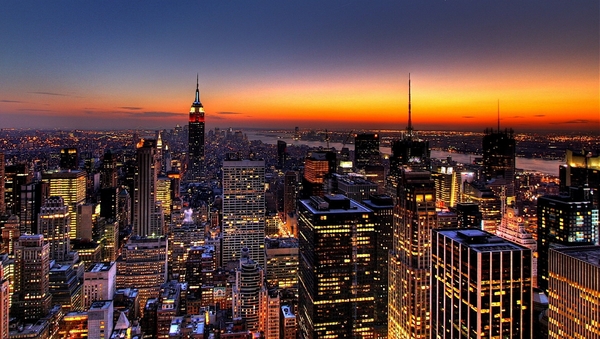 The Big Apple at night