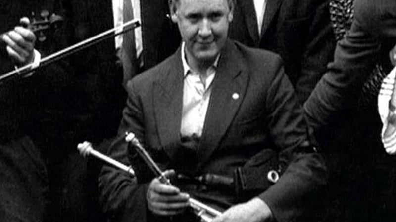 Statue of Willie Clancy, who passed away in 1973, to be erected in Clare this weekend