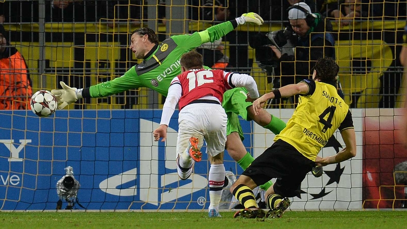 Aaron Ramsey heads home for Arsenal