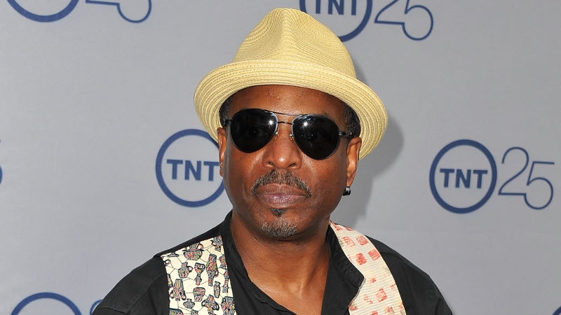 LeVar Burton starred in the original Roots in 1977