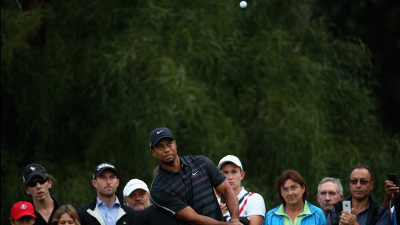Tiger Woods in first round action