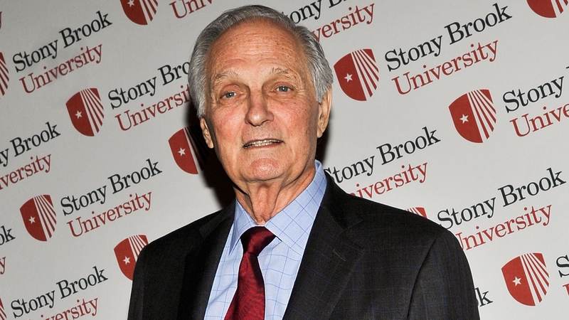 Alan Alda to star as a foe for Raymond Reddington in The Blacklist