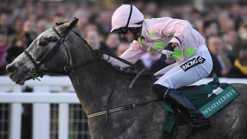 Champagne Fever, a faller last time out, was an easy winner of the Red Mills Chase