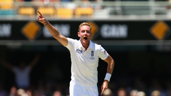 Stuart Broad off to flyer in Brisbane