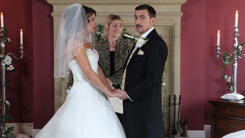 Will Carla and Peter say 'I do'?