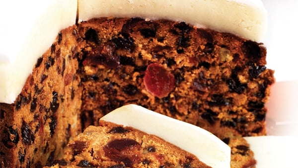 A delicious and simple cake to prepare for Christmas.