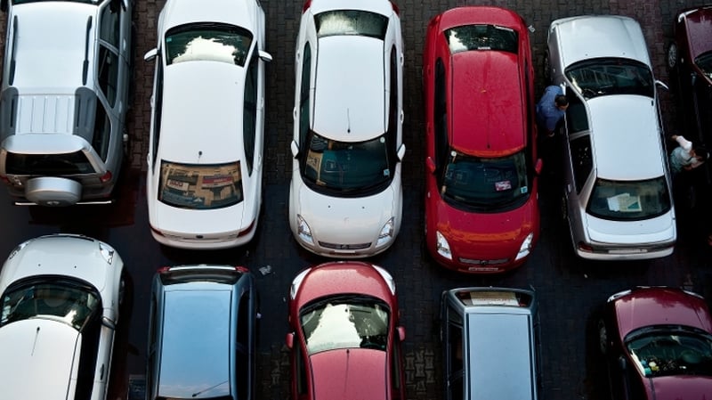 The Minister extended the current €1,500 relief on regular hybrids and €2,500 on plug-in electric hybrids