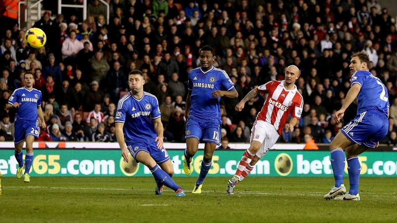 Stephen Ireland nets Stoke's second