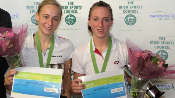 Women's doubles winners Selena Piek and Eefje Muskens