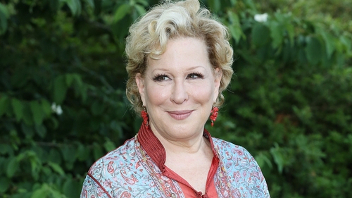Bette Midler will perform at next month's Academy Awards