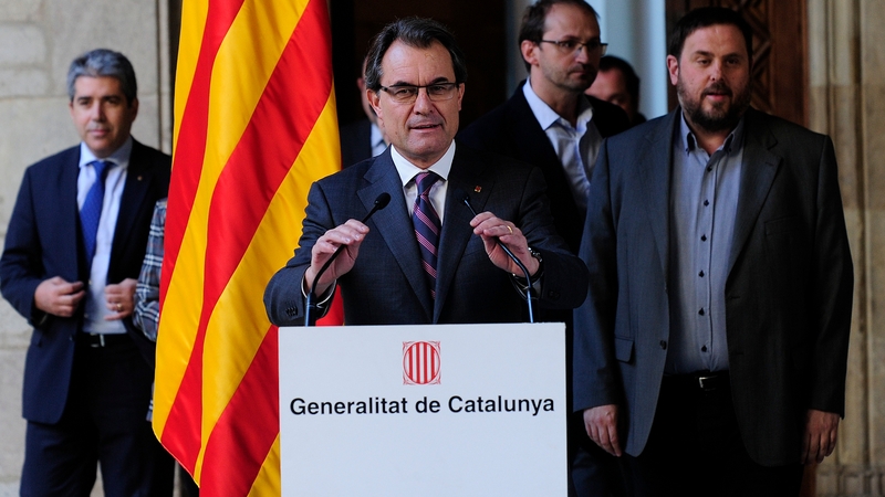 Catalan regional government head Artur Mas claims a referendum can be held legally