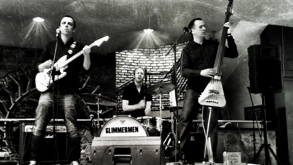 Watch: Glimmermen rock around the Christmas tree for RTÉ Arena