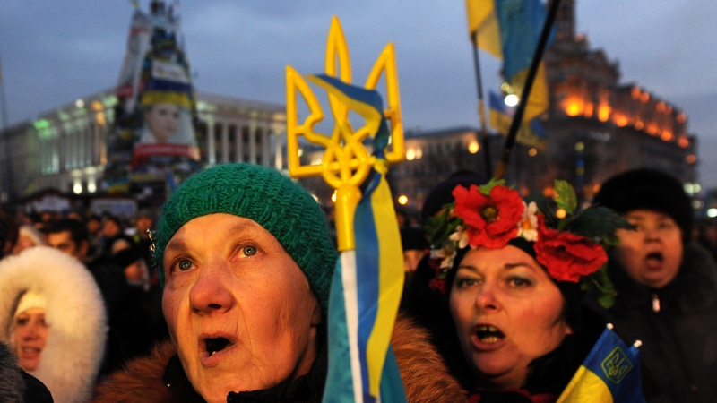 Ukrainian President Viktor Yanukovych has faced protests over a decision not to sign a free-trade deal with the EU
