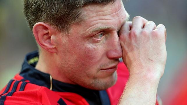 Ronan O'Gara shed a few tears after defeat in his last appearance for Munster, a Heineken Cup semi-final loss to Clermont in France