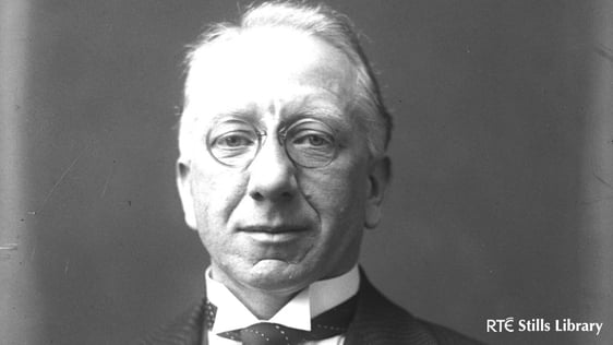 Seán T O'Kelly (1920s)