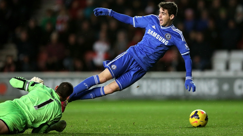 Chelsea boss Jose Mourinho backed the booking of his player Oscar for diving at Southampton
