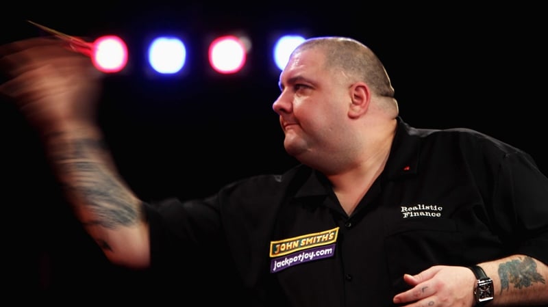 Robbie Green beat Richie George 3-0