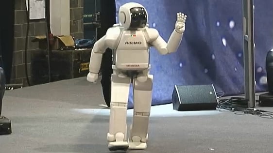 Asimo (2004)