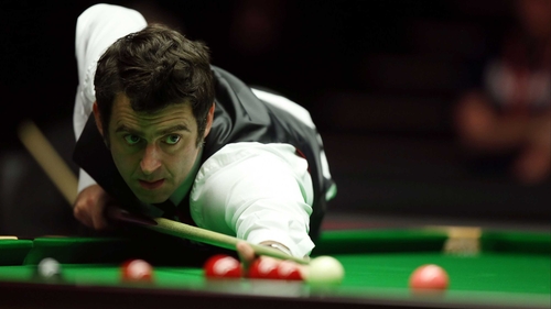 Ronnie O'Sullivan powered into the last 16 of the UK Championship