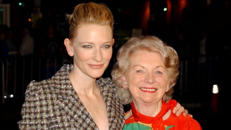 Bernie Guerin (r) with actress Cate Blanchett who played Veronica Guerin in the film 'Veronica Guerin'