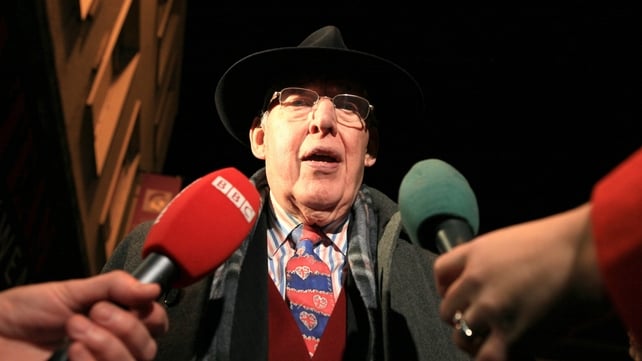 Mr Paisley speaks to the media before announcing his retirement from the British Parliament after a 40-year career